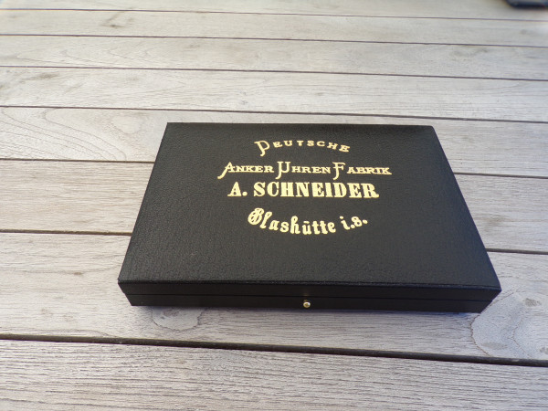 späteres A.Schneider Glashütte Taschenuhren Etui bis 52 mm